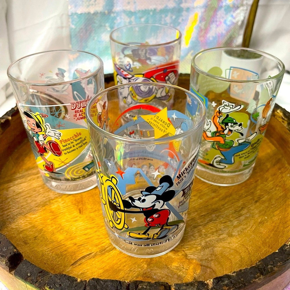 Disney McDonald’s 2002 100 Years of Magic Glasses Cups Set of 4 NEW